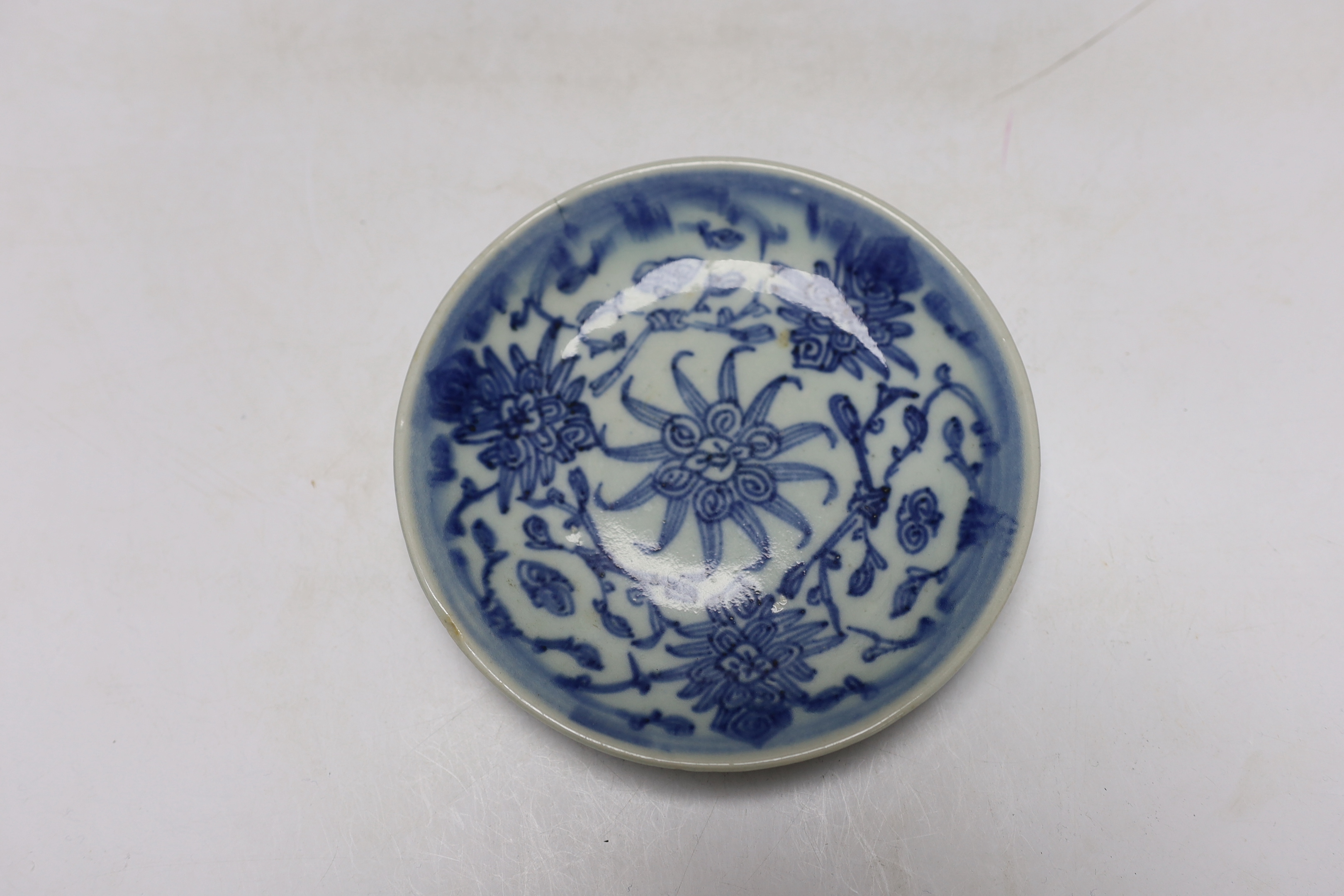 A group of Chinese blue and white bowls a dish and a Delft blue and white vase, largest 19cm in diameter